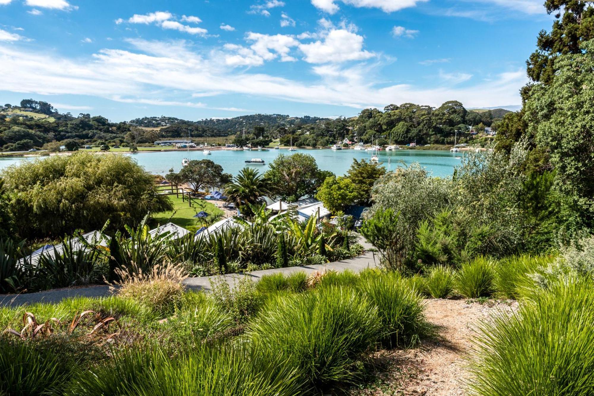 Apartmán Boatsheds On The Bay, Waiheke Island Ostend Exteriér fotografie